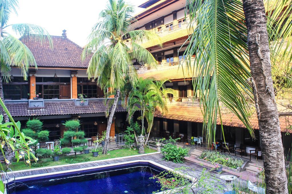 Hotel Puri Tanah Lot กูตา ภายนอก รูปภาพ