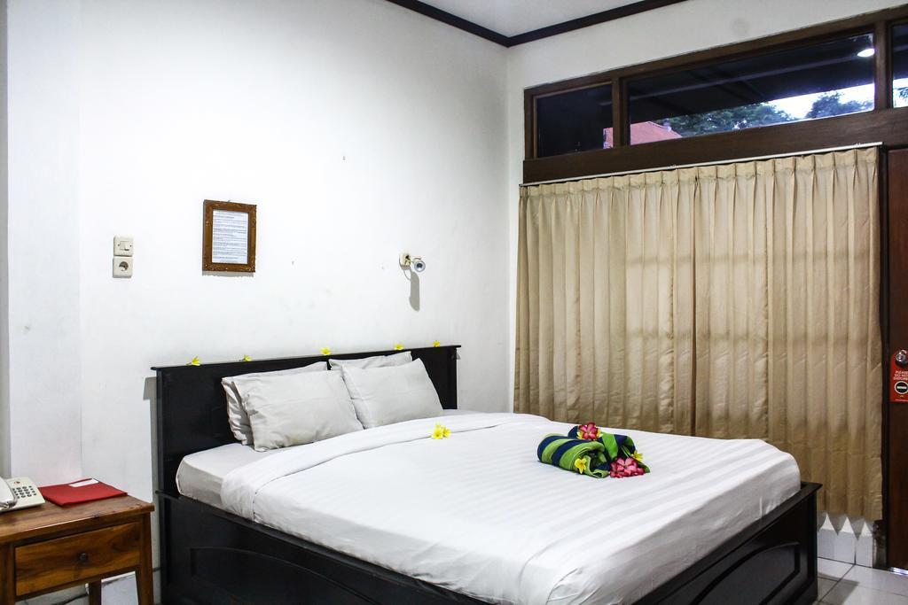 Hotel Puri Tanah Lot กูตา ภายนอก รูปภาพ