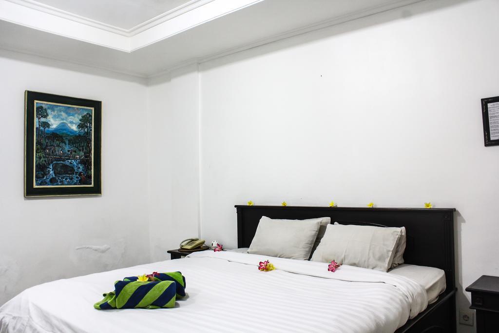 Hotel Puri Tanah Lot กูตา ภายนอก รูปภาพ