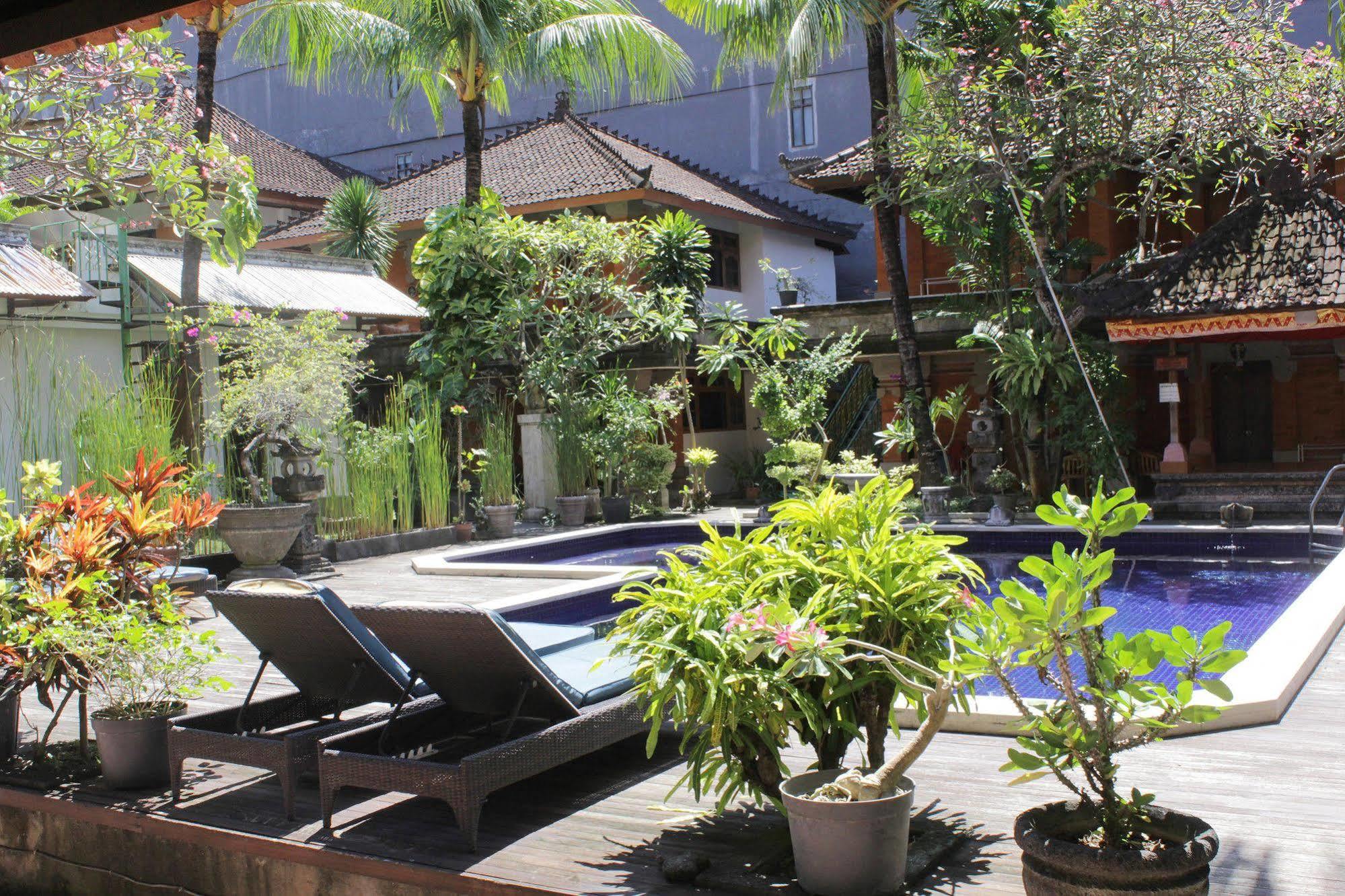 Hotel Puri Tanah Lot กูตา ภายนอก รูปภาพ