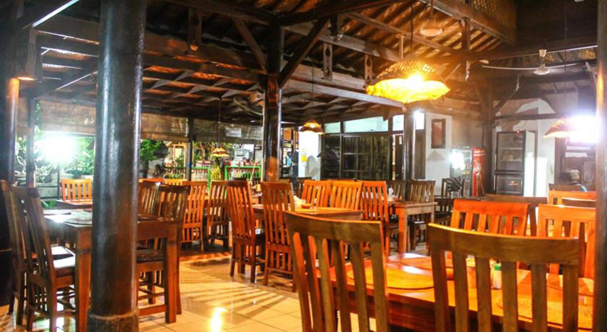 Hotel Puri Tanah Lot กูตา ภายนอก รูปภาพ