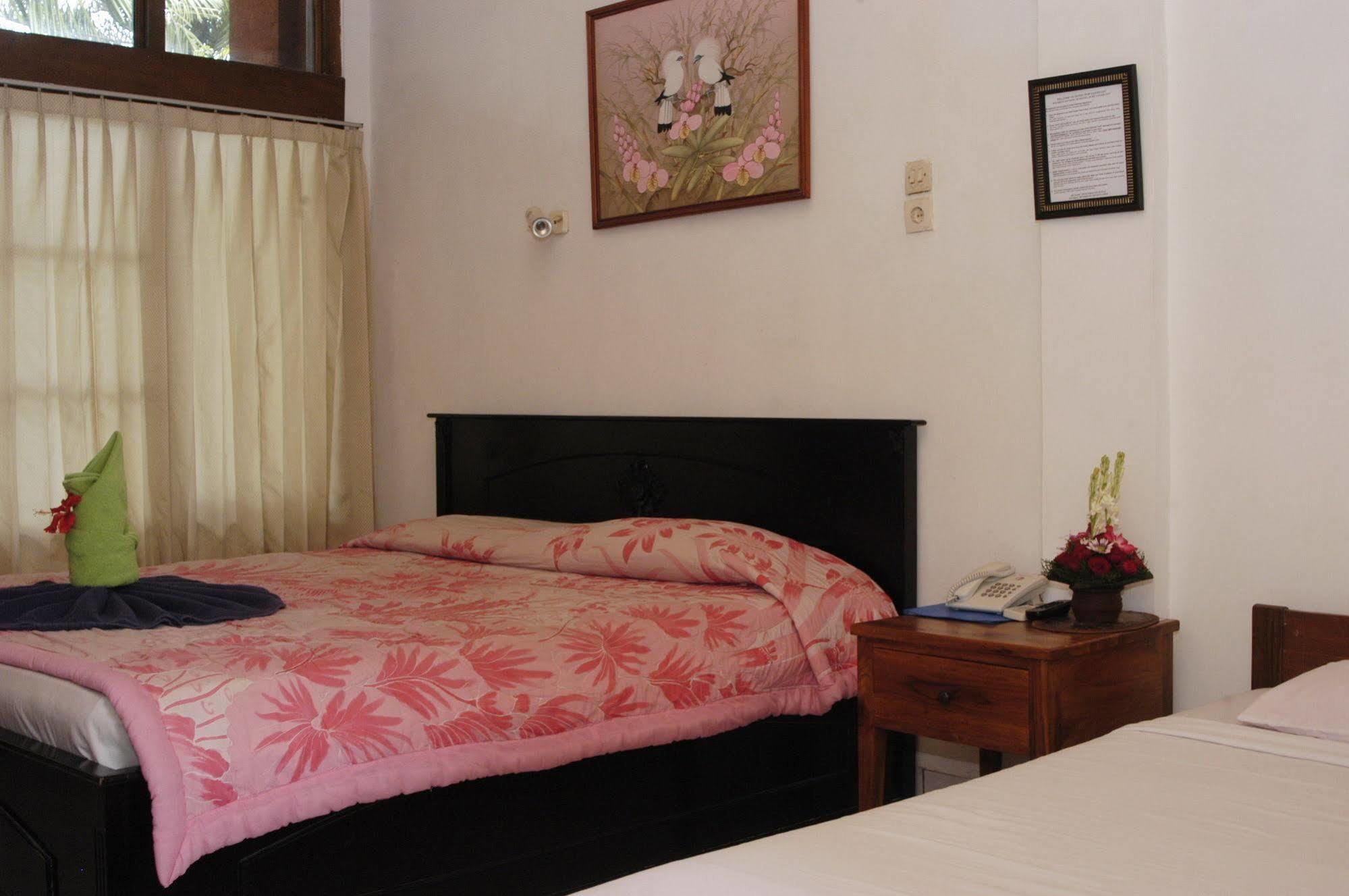 Hotel Puri Tanah Lot กูตา ภายนอก รูปภาพ